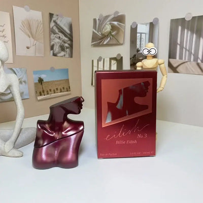 A romantic 100ml women’s Eau De Parfum with lasting vanilla, amber & oriental notes. Elegant, warm & feminine fragrance.
