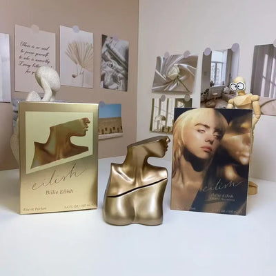 A romantic 100ml women’s Eau De Parfum with lasting vanilla, amber & oriental notes. Elegant, warm & feminine fragrance.