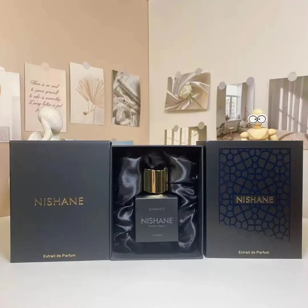 Luxury long-lasting floral, citrus & woody fragrance. A timeless unisex perfume that inspires elegance & confidence.