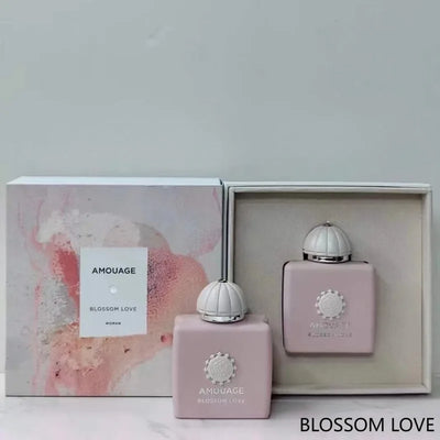 A refined women’s Eau De Parfum with floral, oriental & chypre tones. 100ml long-lasting fragrance full of depth & elegance.