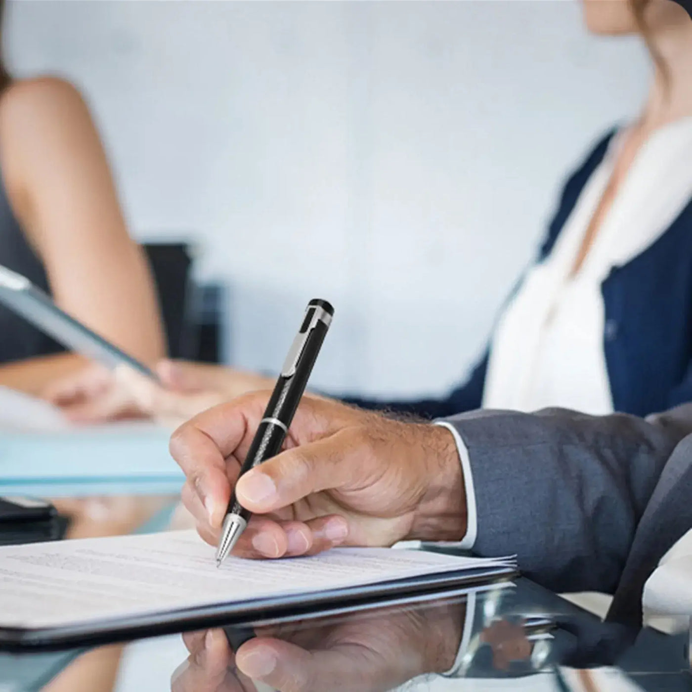 Frost Glow Cosmetics portable digital voice recorder with noise cancelling. Perfect for meetings, lectures & conferences.