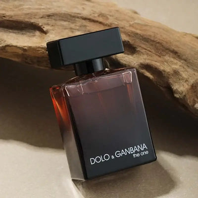 Fresh romantic fougère cologne with woody notes. A long-lasting 50ml men’s perfume crafted for confidence & allure.