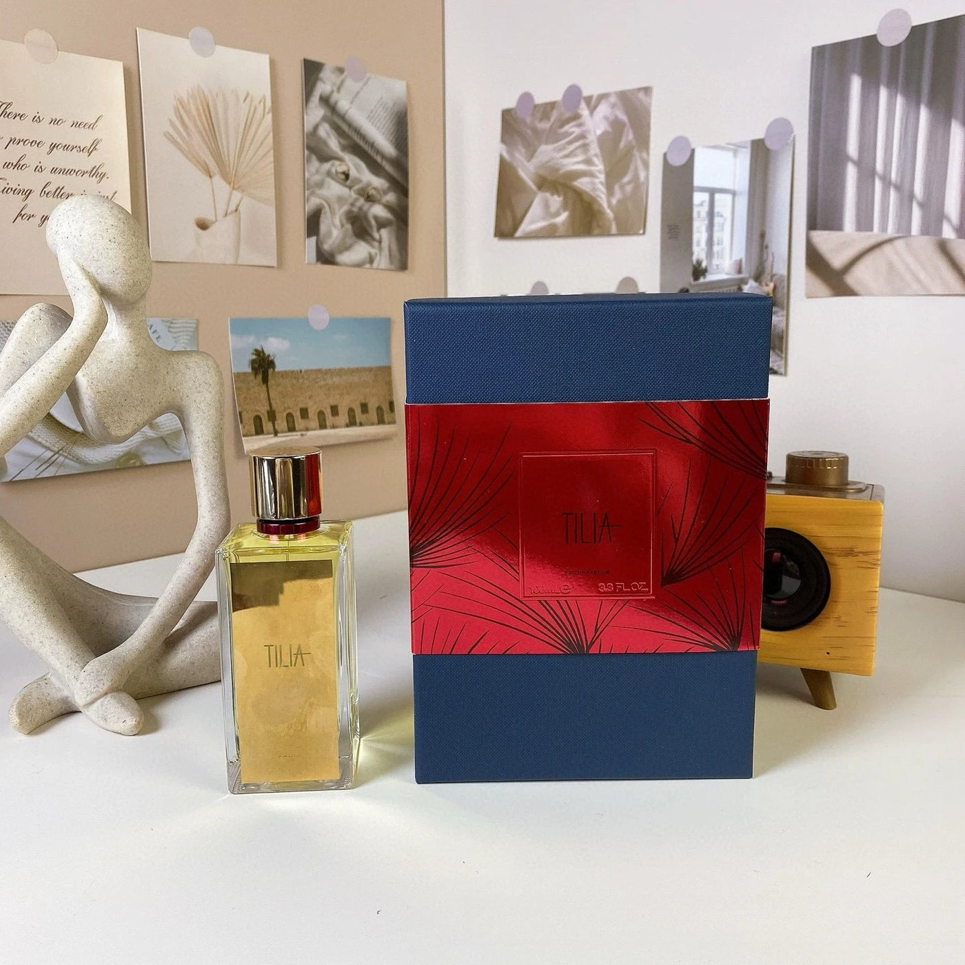 Luxury 100ml unisex Eau De Parfum with floral notes. Long-lasting, high-quality fragrance for men & women — popular in 2025.