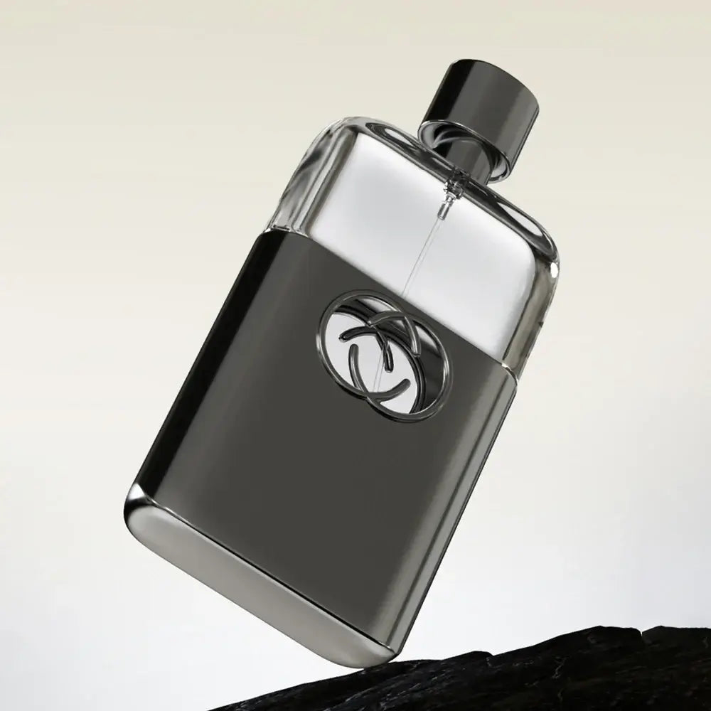 Fresh 75ml men’s cologne with woody notes. Long-lasting Eau De Toilette spray for confidence, style & everyday elegance.