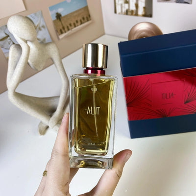 Luxury unisex Eau De Parfum, 100ml. Long-lasting fragrance with floral notes — elegant, versatile & high-quality scent.
