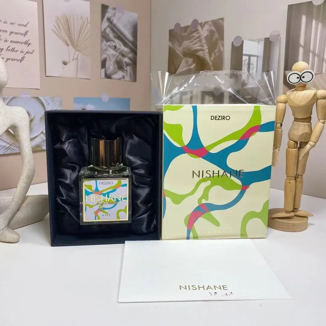 Luxury long-lasting floral, citrus & woody fragrance. A timeless unisex perfume that inspires elegance & confidence.