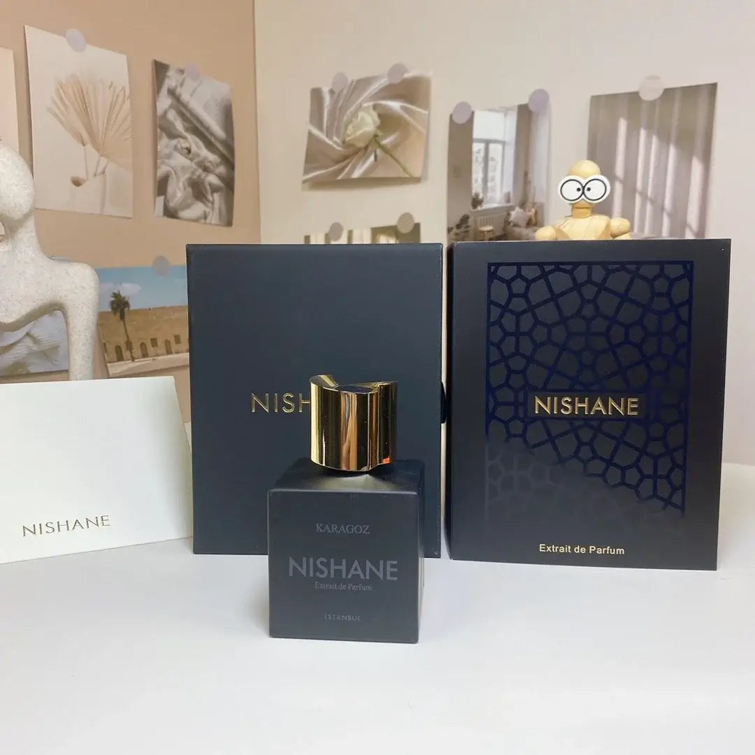 Luxury long-lasting floral, citrus & woody fragrance. A timeless unisex perfume that inspires elegance & confidence.