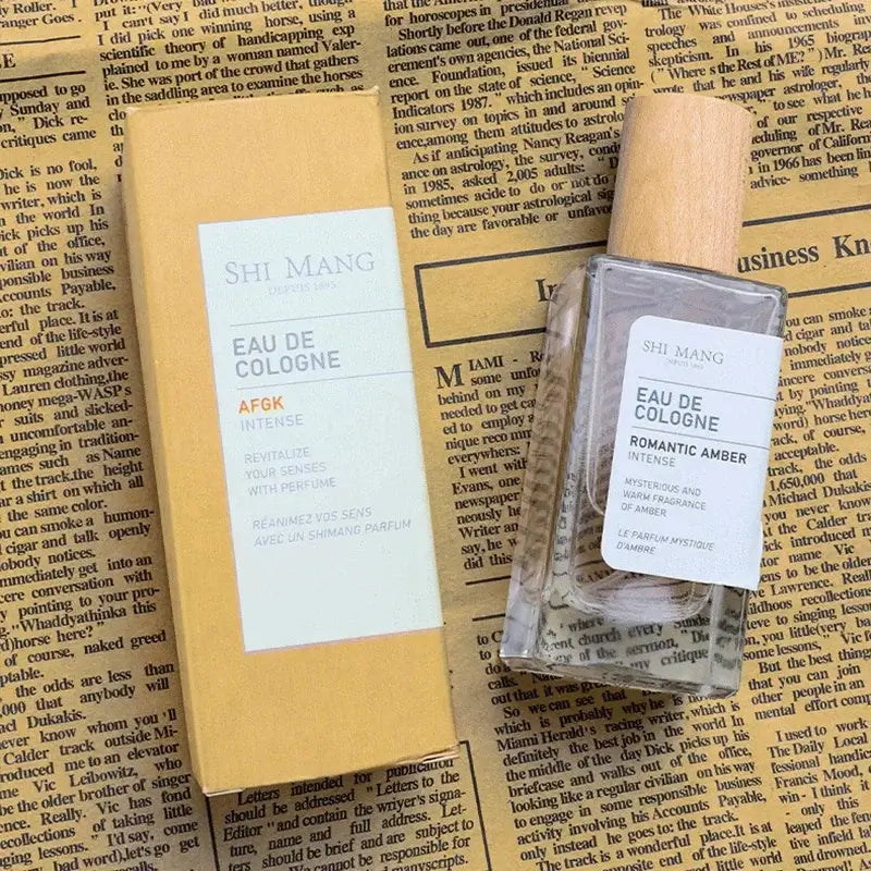 Premium unisex Eau De Parfum with woody & light floral notes. A fresh, long-lasting fragrance that feels elegant & luxurious.