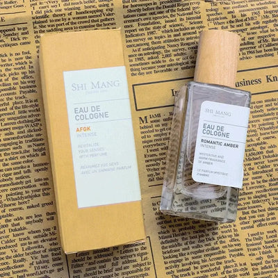 Premium unisex Eau De Parfum with woody & light floral notes. A fresh, long-lasting fragrance that feels elegant & luxurious.